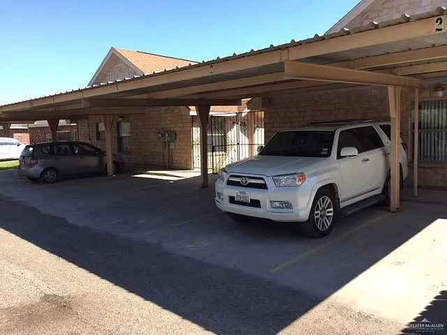 1811 Aruba Dr — Photo 11
