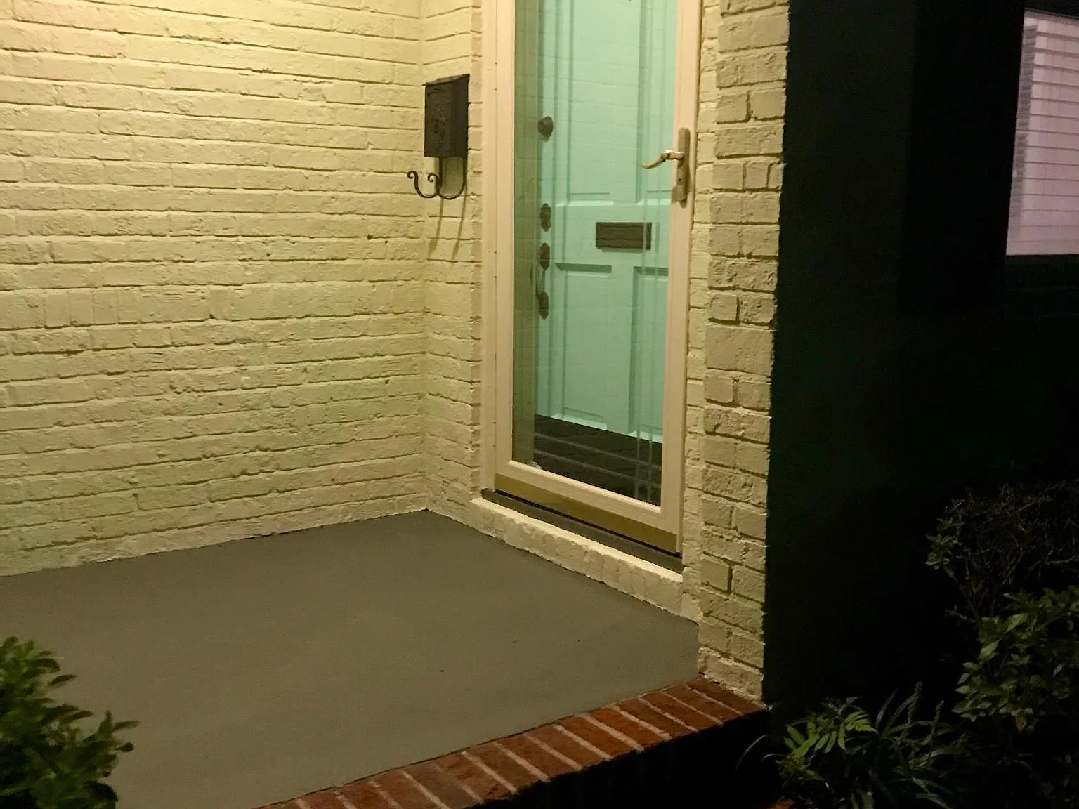 2 bed, 852 sqft, $3,200 — Photo 2