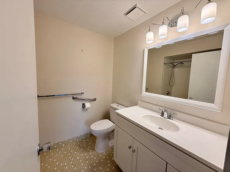 1000 Paradise Rd N #3R — Photo 22