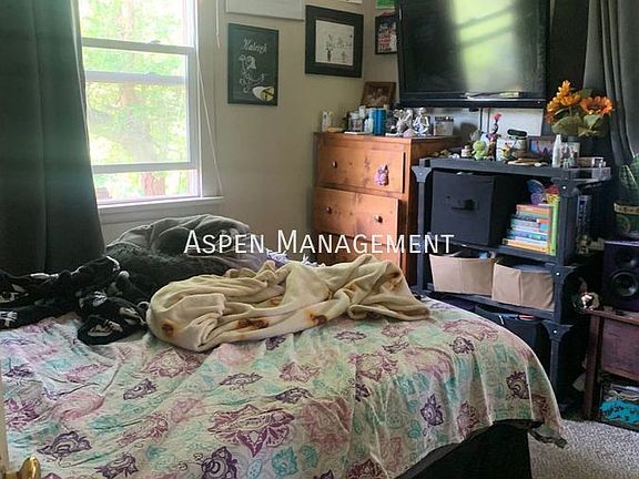 4th image of 3430 W Evans Ave