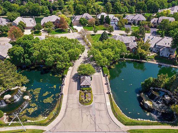 3rd image of 103 Settlers Dr