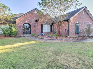 1113 Oakleaf Ln, Lake Charles, LA 70605