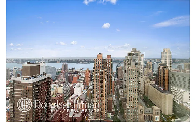 Rented by Douglas Elliman | media 23