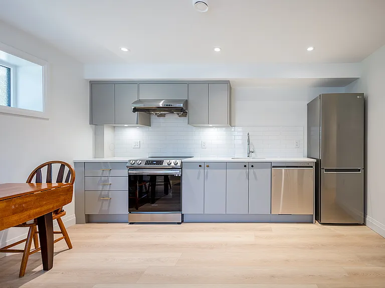 3887 W 15th Ave — Photo 5