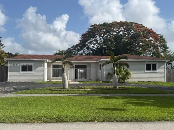 10601 SW 96th St, Miami, FL 33176