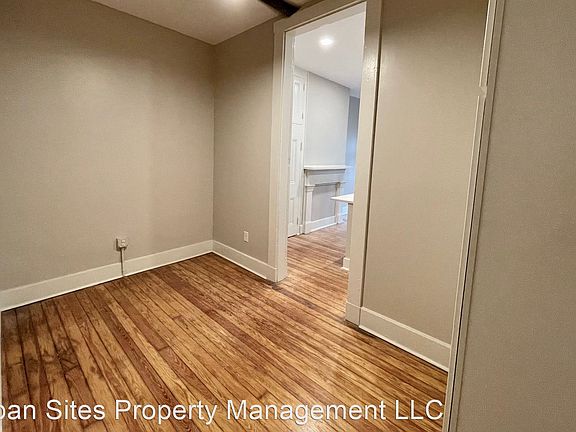 3rd image of 1221-1233 Main St #1221-1223-