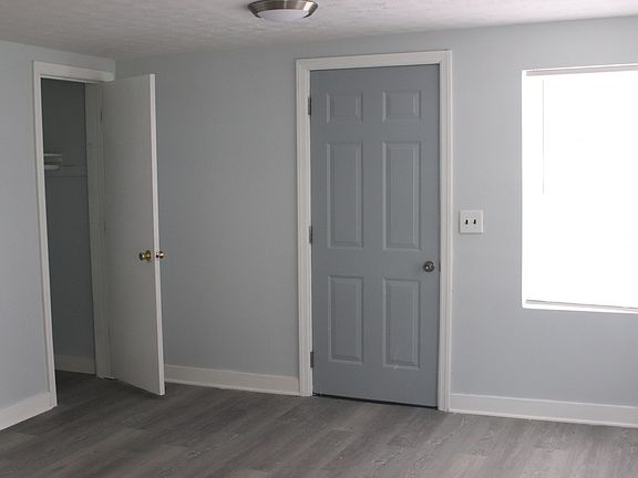 4th image of 707 S Mickley Ave