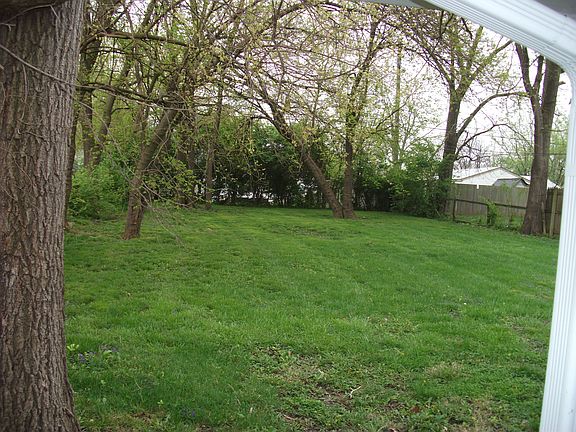 4th image of 8203 Schoen Dr