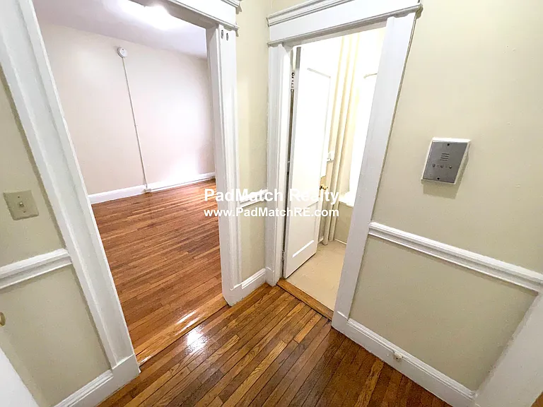 225 Kelton St #8A — Photo 5