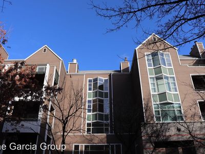 305 S Montgomery St APT 205, Portland, OR, 97201