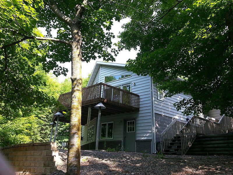 1st image of 18965 Farington Ln NE