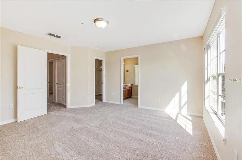 10401 Eastpark Woods Dr #1