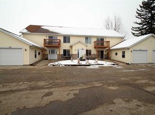 710 Badger Ct, Fort Atkinson, WI 53538