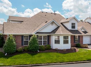 6913 Casey Pl, Louisville, KY 40229