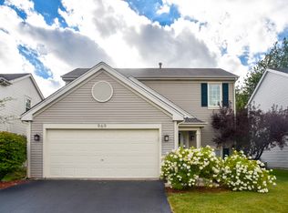 969 Rosefield Ln, Aurora, IL 60504