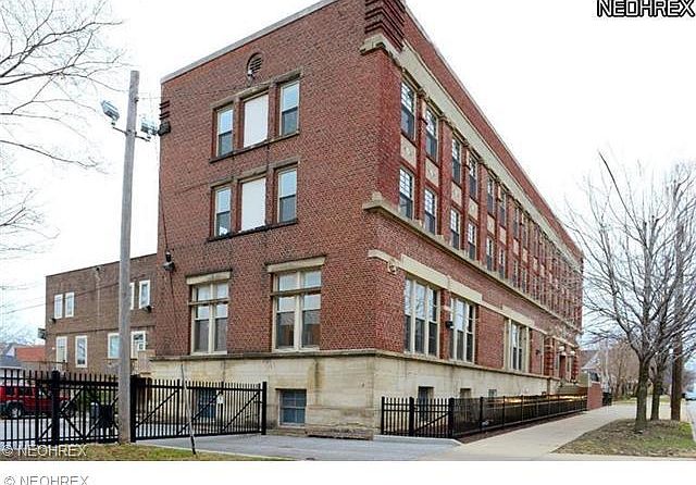1st image of 3200 Franklin Blvd Unit 112
