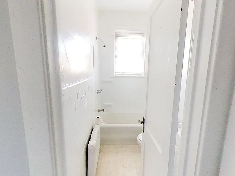 1625 East Ave — Photo 7