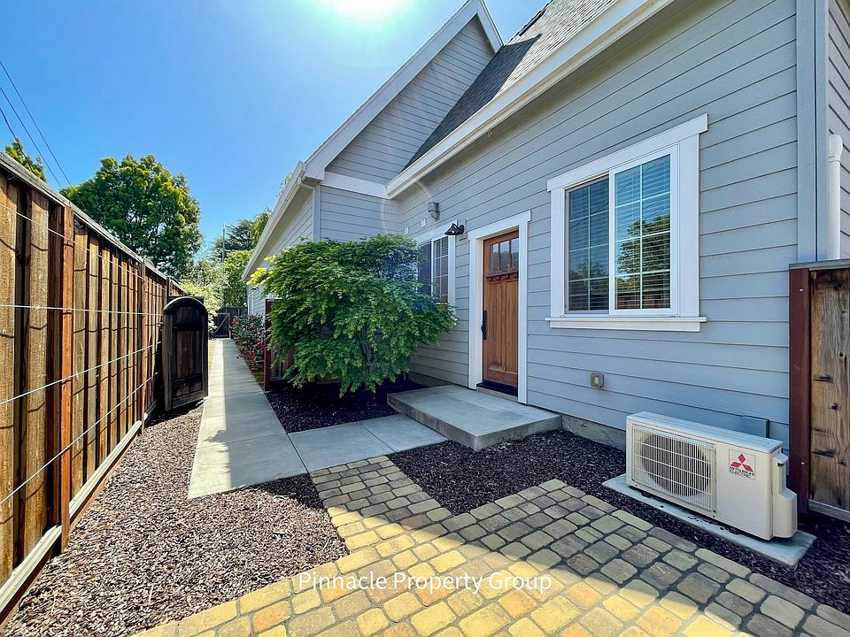 1st image of 1195 Longfellow Ave