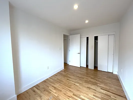 Rented by Akam Sales and Brokerage | media 19