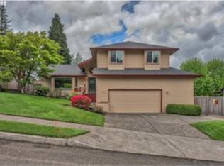 1352 SW 19th Dr, Gresham, OR 97080