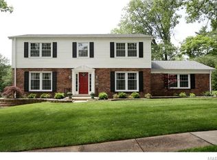255 Heather Crest Dr, Chesterfield, MO 63017