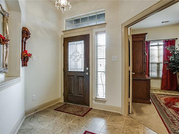 3rd image of 12624 Saratoga Springs Cir