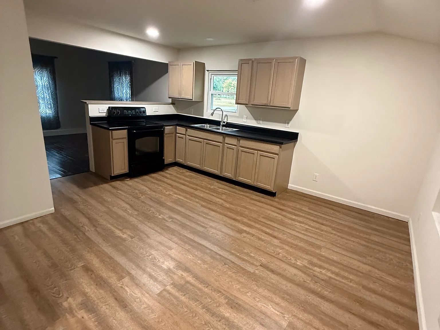 1620 Mathis Rd — Photo 2