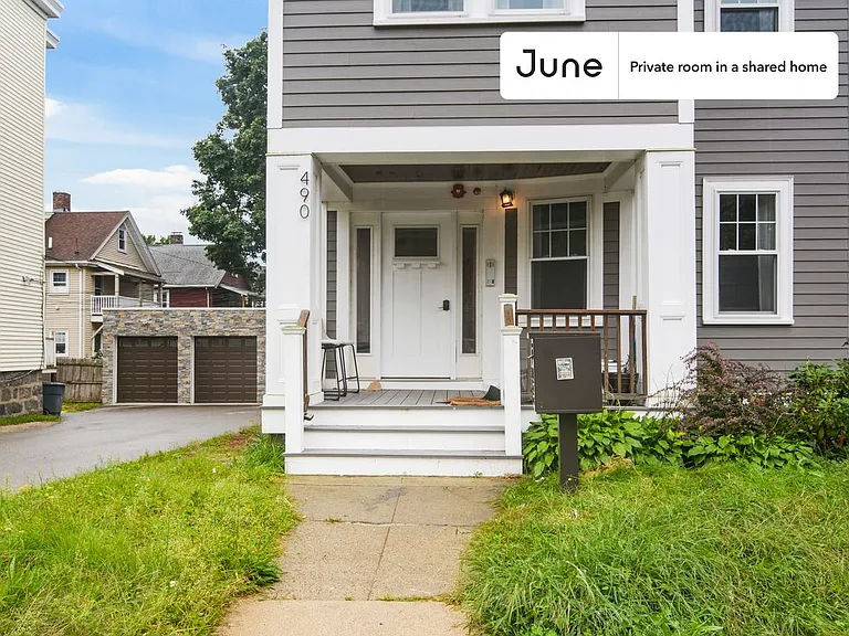 490 Washington St #C — Photo 14