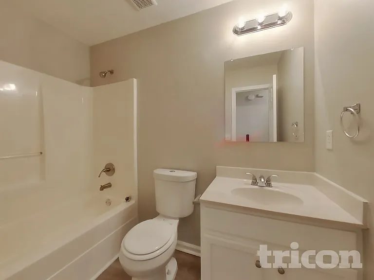141 Fairfax Dr — Photo 12
