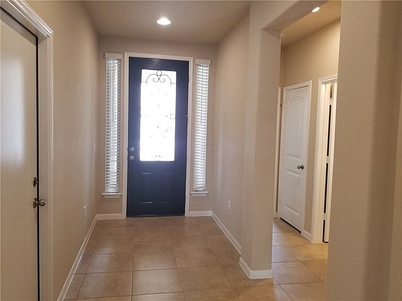 5th image of 2637 Etta May Ln