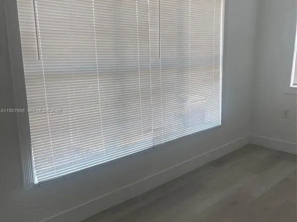 1552 SW 2nd St APT 12, Miami, FL 33135