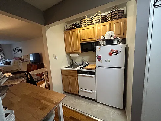 Rented by Prince Real Estate Associates LLC | media 13