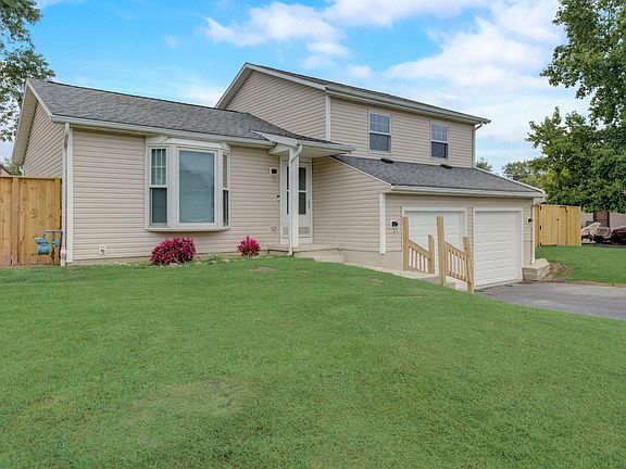 2nd image of 1302 Clement Dr