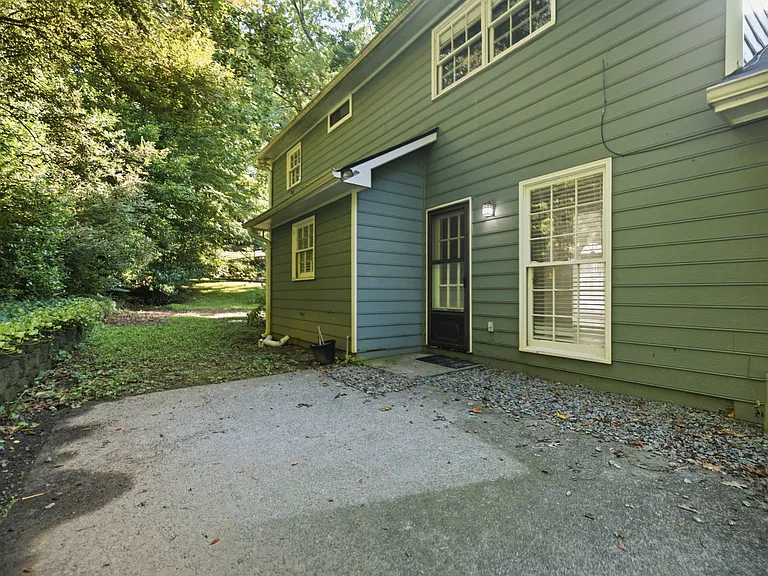 2407 Hembree Station Ct — Photo 34
