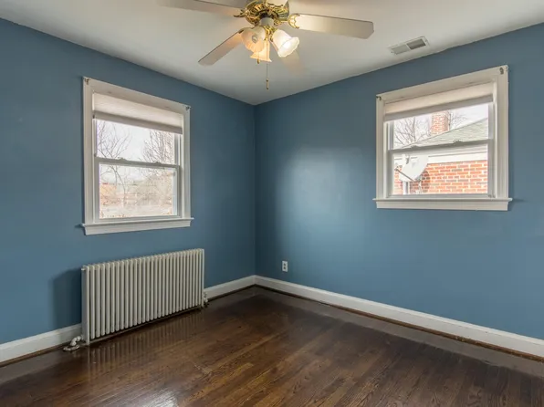 212 S Courthouse Rd, Arlington, VA 22204