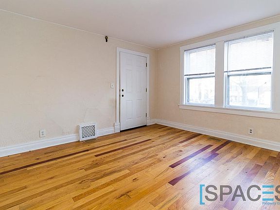 3rd image of 2842 N Campbell Ave APT 1