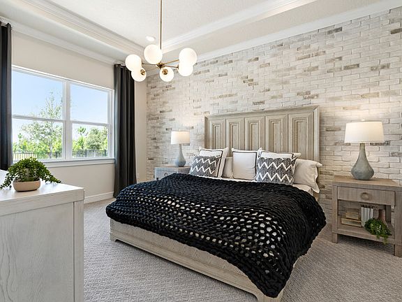 Spacious Owner s Suite