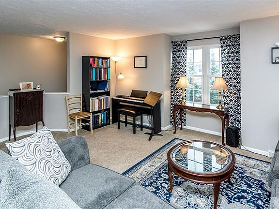 5th image of 2724 Meadowcrest Ct