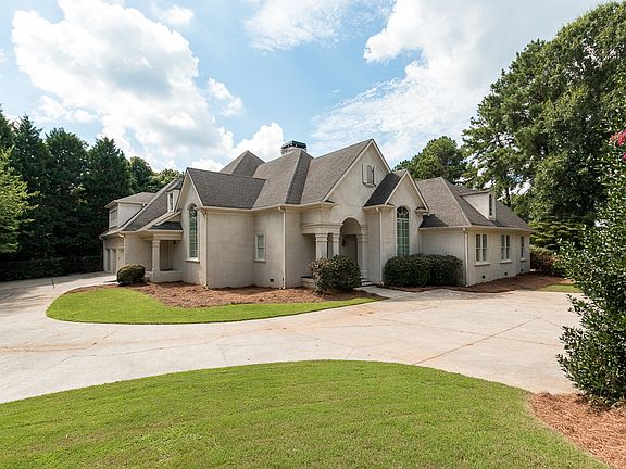 5th image of 521 Atlanta Country Club Dr SE