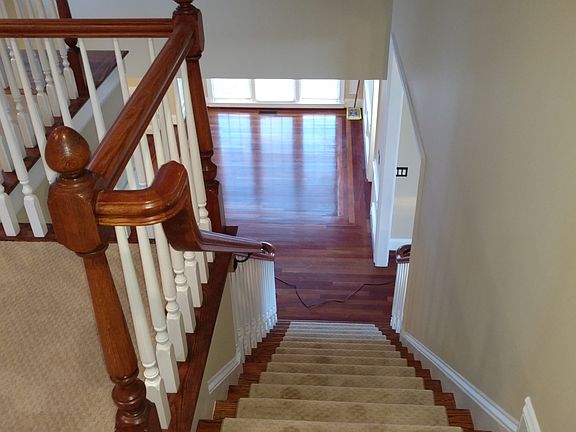 4th image of 303 Forest Bay Ct