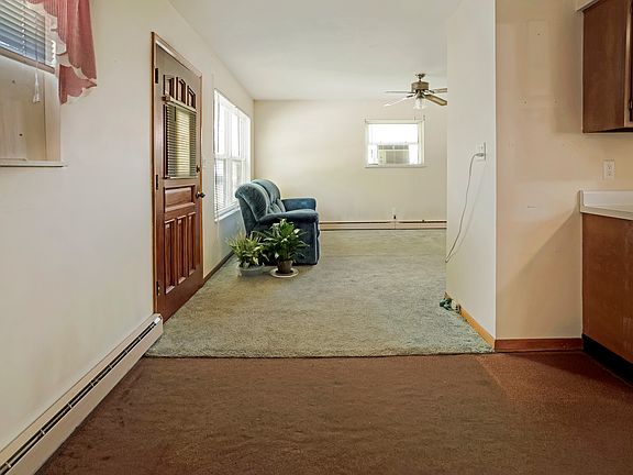 5th image of 4205 Asbury St