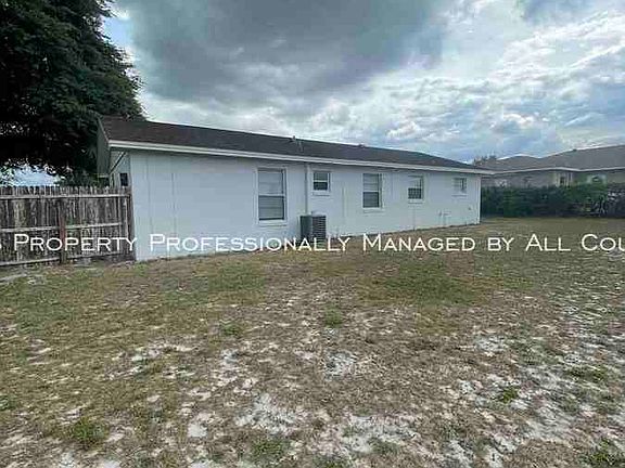 2nd image of 2972 Morris Dr
