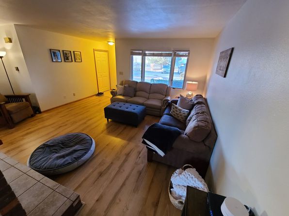 2705 & 2707 Garland Dr #2705