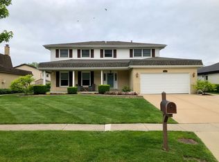 1118 Beach Comber Dr, Schaumburg, IL