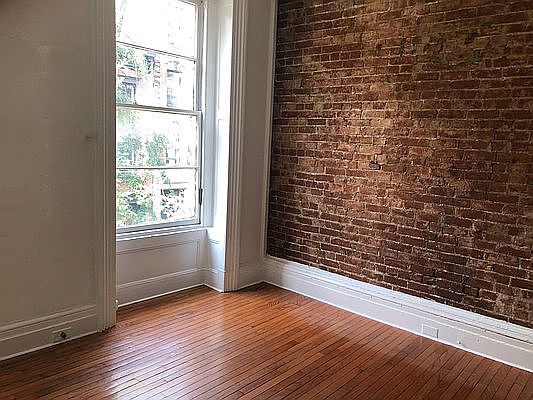 5th image of 252 W 11th St #2F
