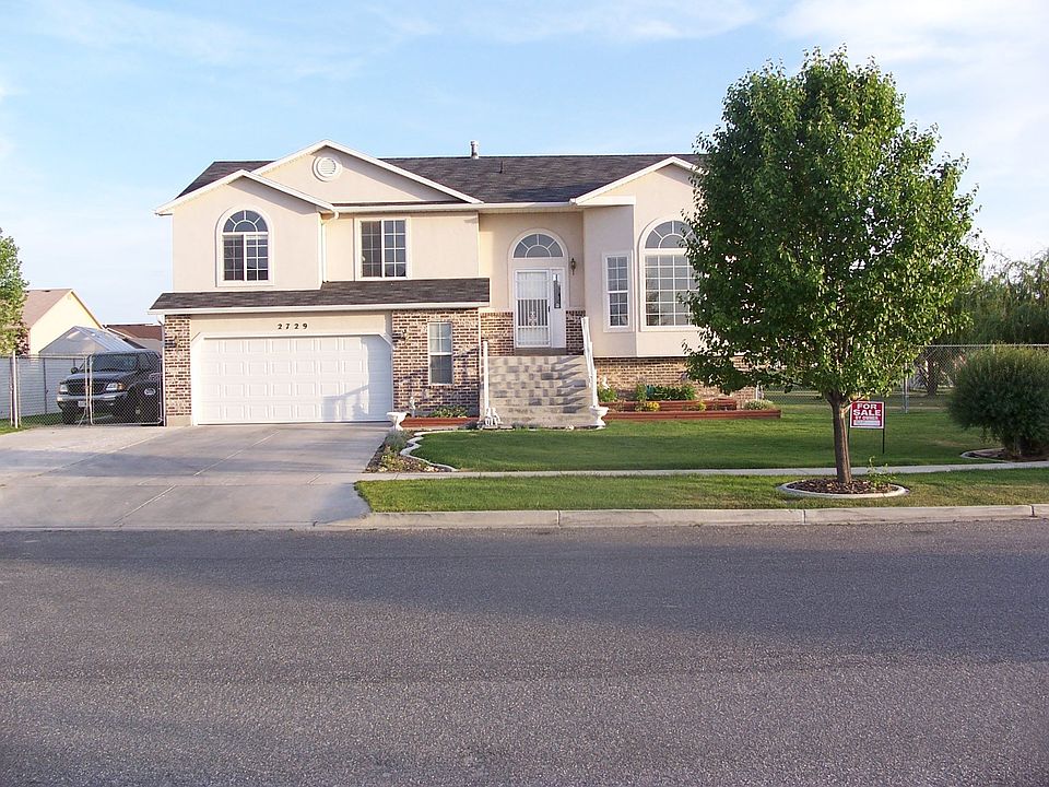 Clinton Home