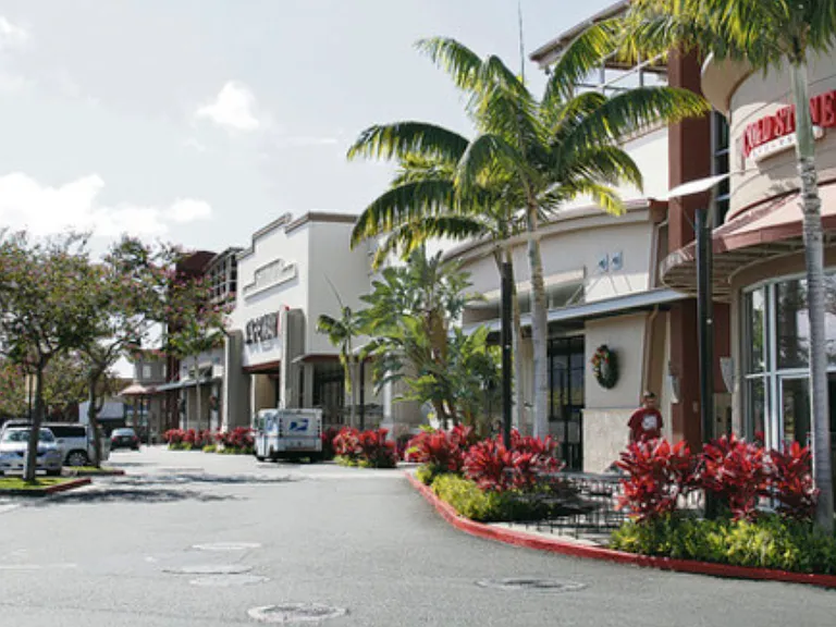 Mooheau Ave — Photo 16