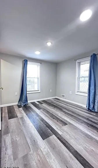 77 Rector St — Photo 9