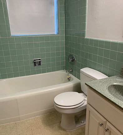 4th image of 7 Harris Cir APT 2