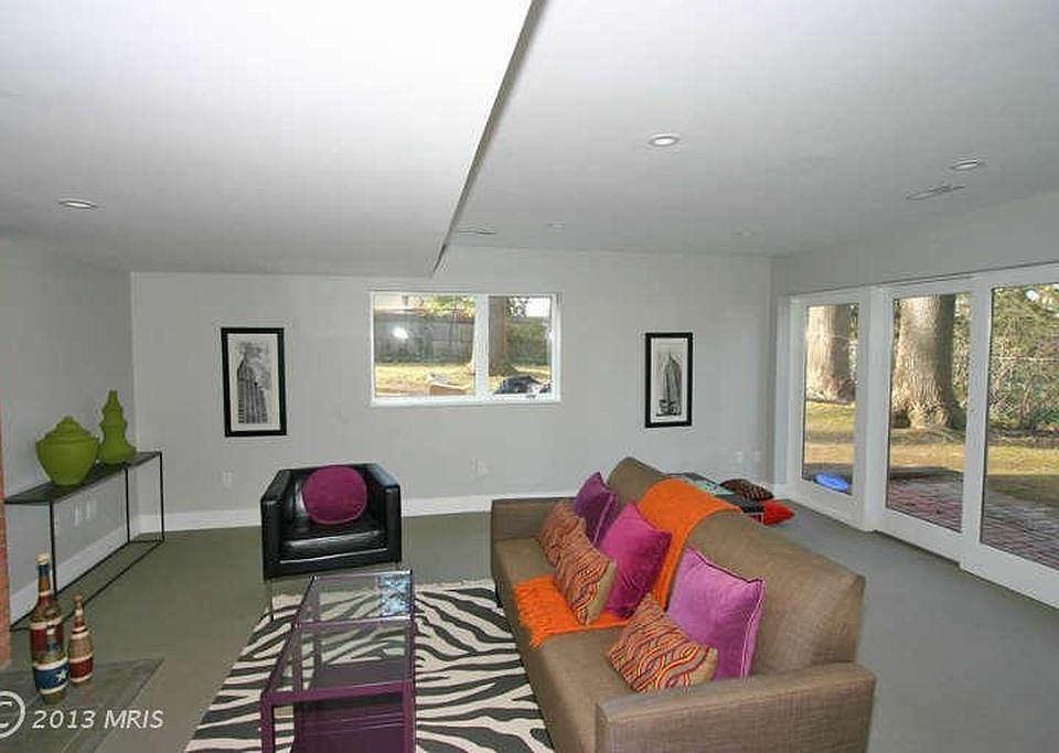 1st image of 3722 Woodland Cir